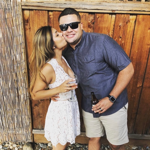 Meet your Posher, Ari - Picture 1 of 1